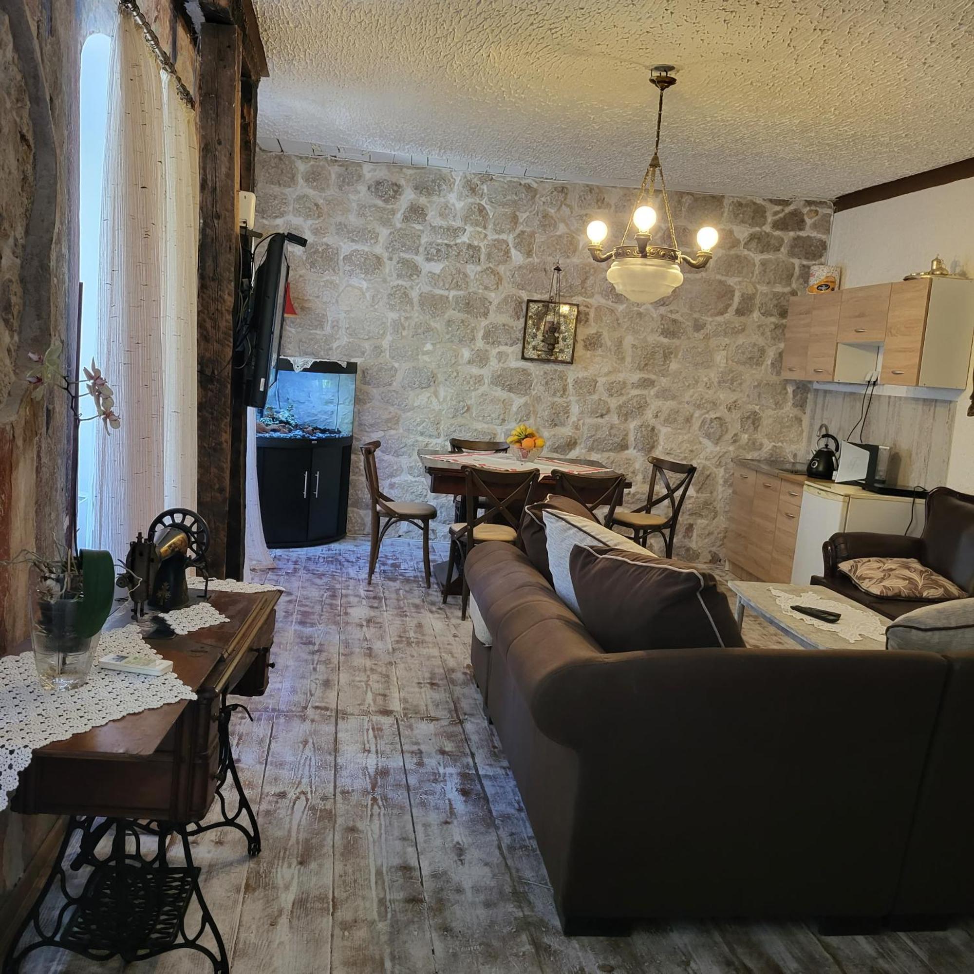 Holiday Home Bogumila Risan Zewnętrze zdjęcie